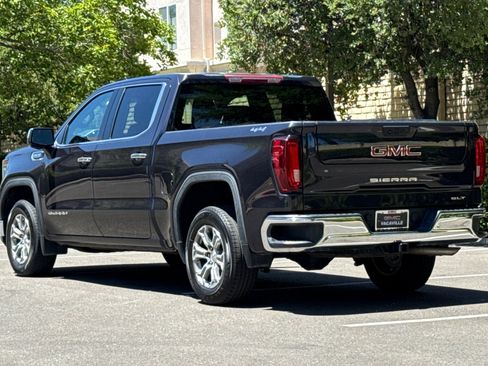Used 2025 GMC Sierra 1500 SLT AWD/4WD image 7