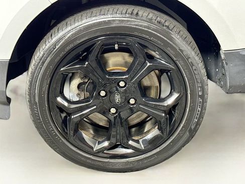 Used 2022 Ford EcoSport SES w/ Interior Protection Package image 28