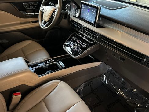 Used 2022 Lincoln Corsair FWD image 15