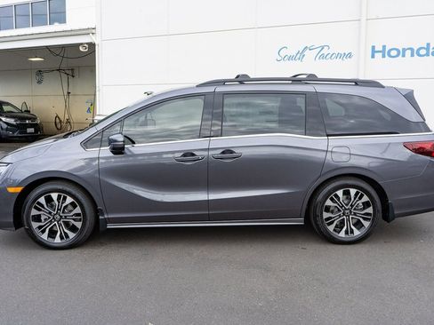New 2026 Honda Odyssey Elite image 9