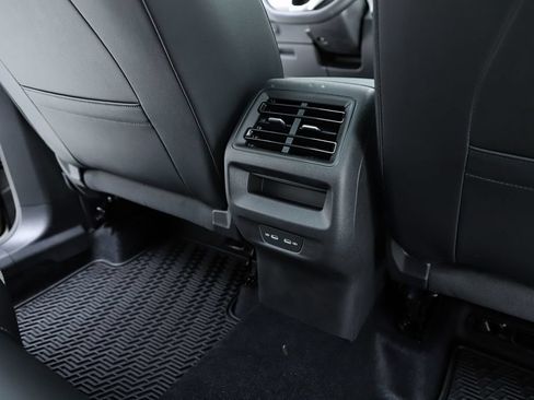 New 2026 Volkswagen Tiguan SE FWD image 78