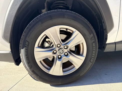 Used 2025 Toyota RAV4 XLE image 11