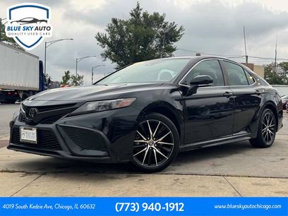 Used 2022 Toyota Camry SE w/ Cold Weather Package