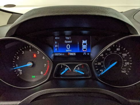 Used 2017 Ford Escape SE image 12