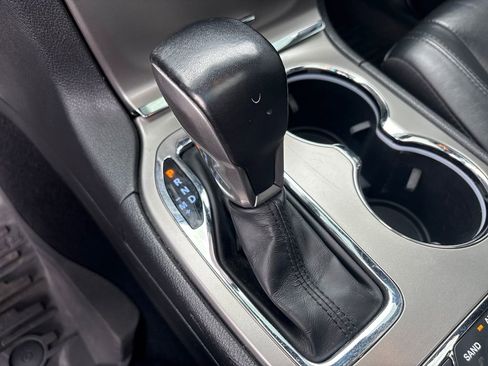 Used 2021 Jeep Grand Cherokee Limited AWD/4WD image 24