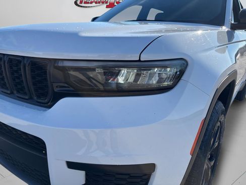 Used 2024 Jeep Grand Cherokee L Laredo image 44