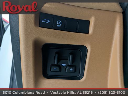 Used 2025 Lexus LX 600 4WD w/ Appearance Package image 23