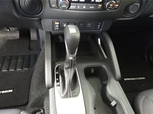 New 2025 Nissan Frontier SV w/ SV Convenience Package image 18