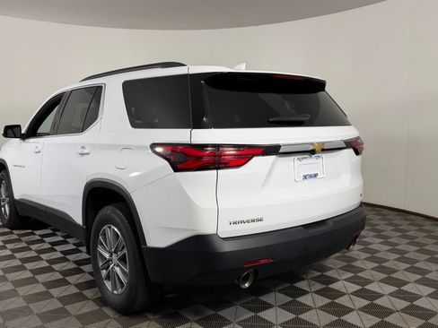 Used 2023 Chevrolet Traverse LT FWD image 7