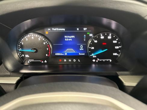 Used 2023 Ford Explorer XLT w/ XLT Sport Appearance Package AWD/4WD image 26