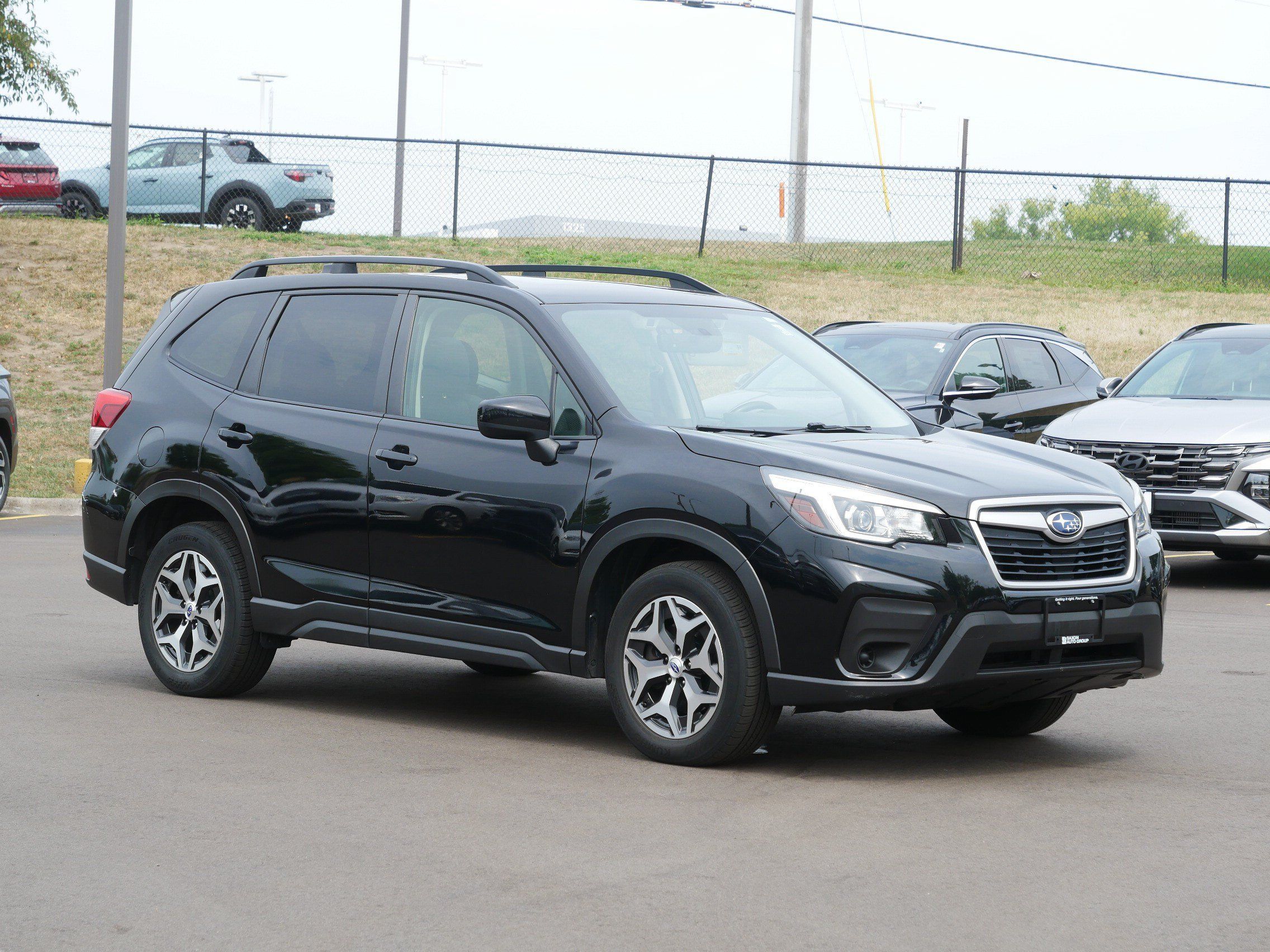 Used 2019 Subaru Forester Premium w/ All-Weather Package AWD/4WD image 4