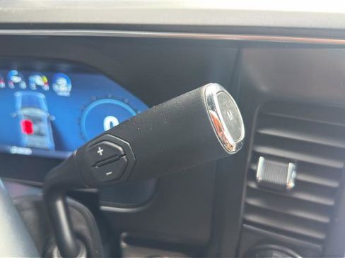 Certified 2024 Ford F350 Platinum image 31