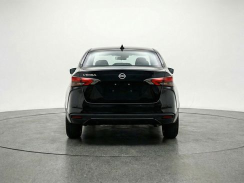 Used 2025 Nissan Versa SV image 7