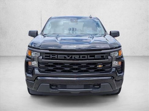 Used 2022 Chevrolet Silverado 1500 Custom RWD image 2