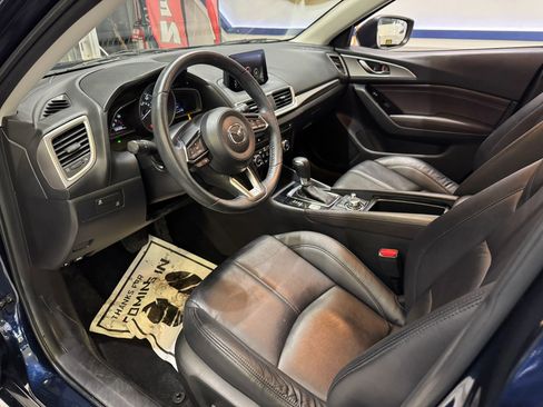 Used 2017 MAZDA MAZDA3 Touring image 20