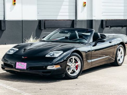 Used 2001 Chevrolet Corvette Convertible w/ Preferred Equipment Group2 RWD image 32