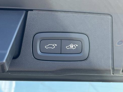 New 2026 Volvo XC60 B5 Core w/ Climate Package image 13