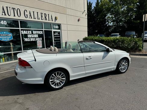 Used 2009 Volvo C70 T5 FWD image 37