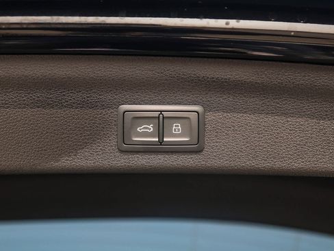 New 2025 Audi Q3 2.0T Premium image 44