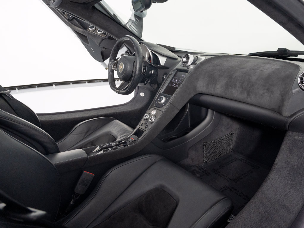 Used 2013 McLaren MP4-12C Spider RWD image 26