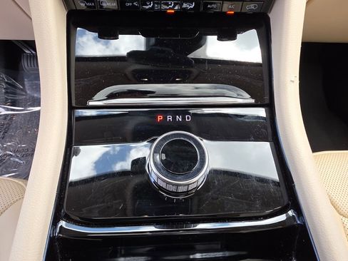 Used 2022 Jeep Grand Cherokee Limited w/ Luxury Tech Group II image 26