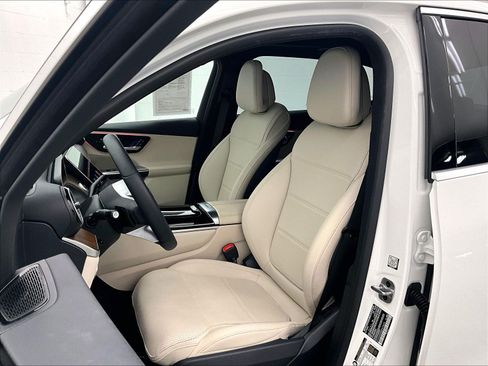 Certified 2025 Mercedes-Benz GLC 350e 4MATIC image 16