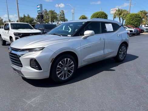 Used 2019 Chevrolet Blazer Premier w/ Driver Confidence II Package FWD image 3