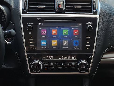 Used 2018 Subaru Outback 3.6R Touring AWD/4WD image 13