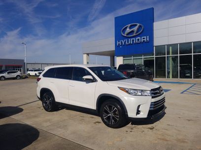 Used 2019 Toyota Highlander LE