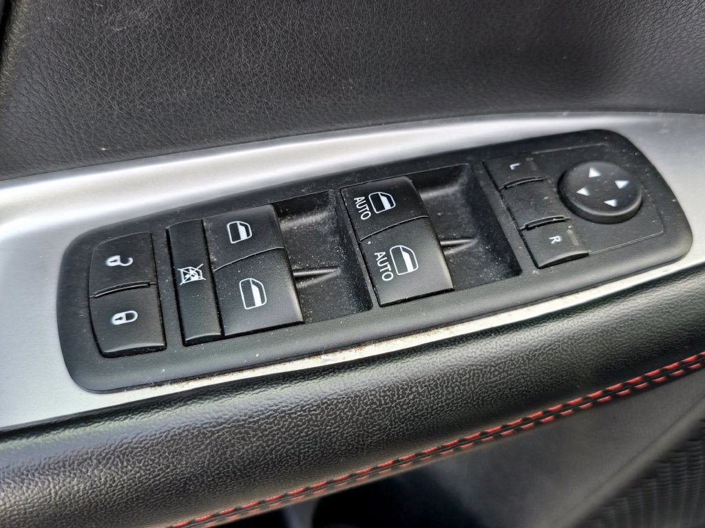 Used 2017 Dodge Journey GT w/ Driver Convenience Group FWD image 17