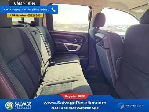 Used 2018 Nissan Titan SV AWD/4WD image 13