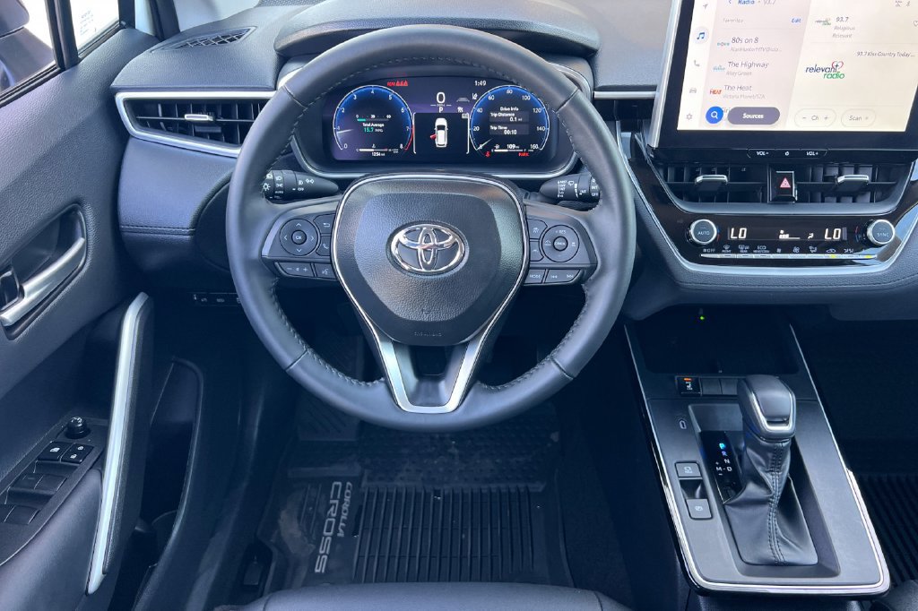 Certified 2026 Toyota Corolla Cross XLE FWD image 17