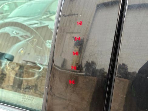 Used 2017 Ford Escape Titanium image 26