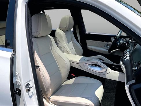 Used 2024 Mercedes-Benz GLE 350 4MATIC image 9