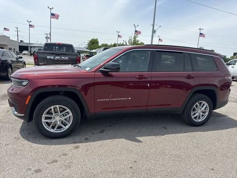 New 2025 Jeep Grand Cherokee L Laredo AWD/4WD image 3