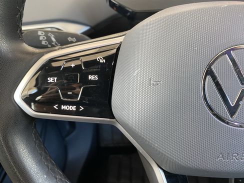 Used 2023 Volkswagen ID.4 Pro RWD image 6