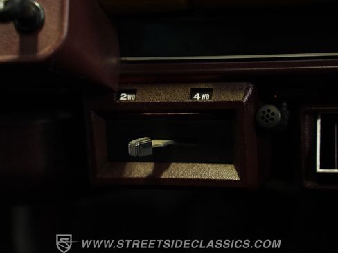 Used 1988 Jeep Grand Wagoneer image 40