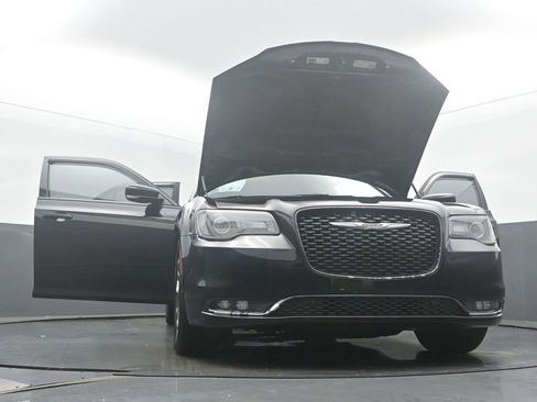 Used 2017 Chrysler 300 S w/ 300S Premium Group AWD/4WD image 56
