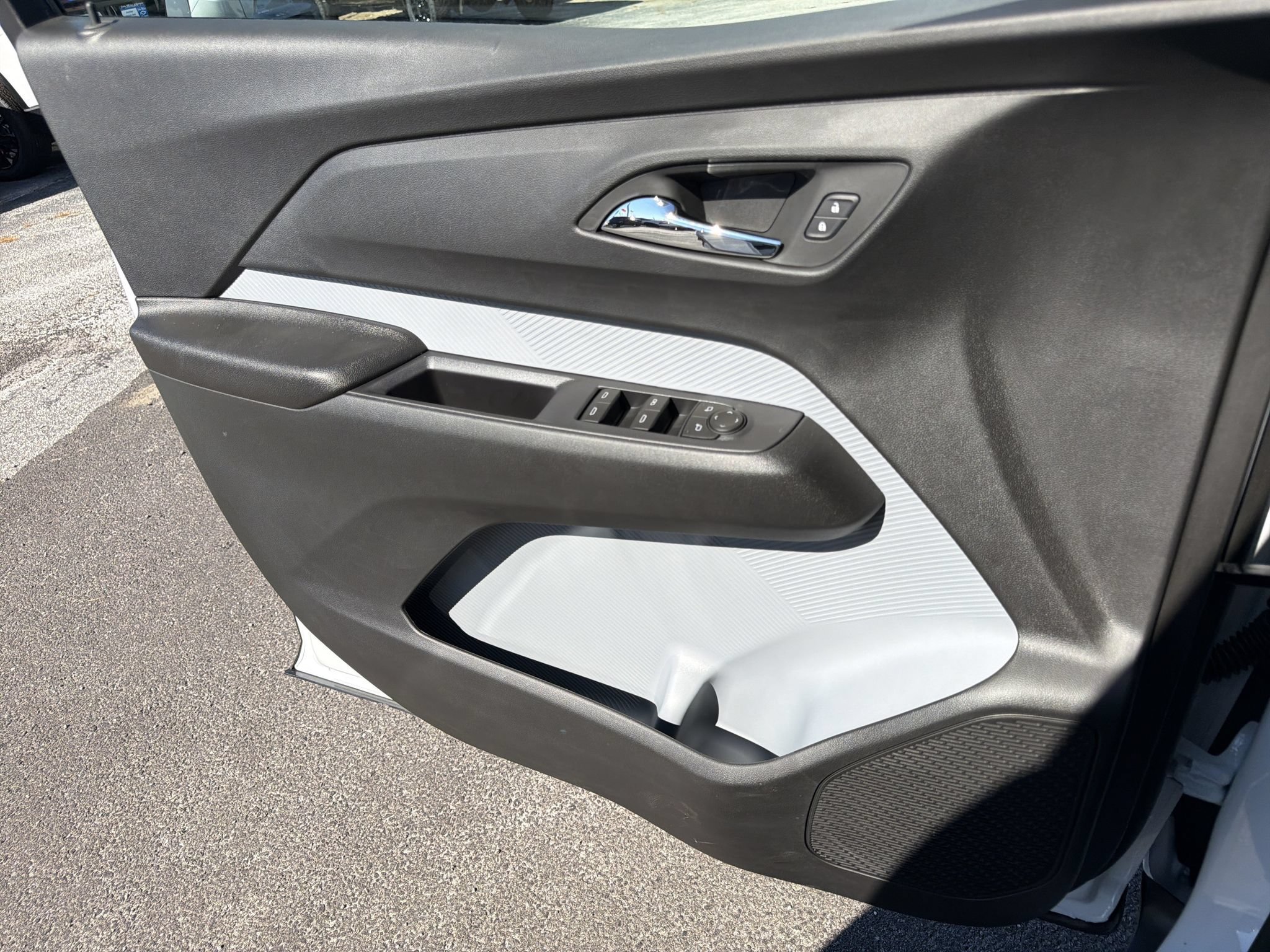 New 2027 Chevrolet Bolt LT FWD image 20