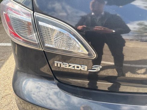 Used 2013 MAZDA MAZDA3 i Touring w/ Preferred Equipment Pkg image 8