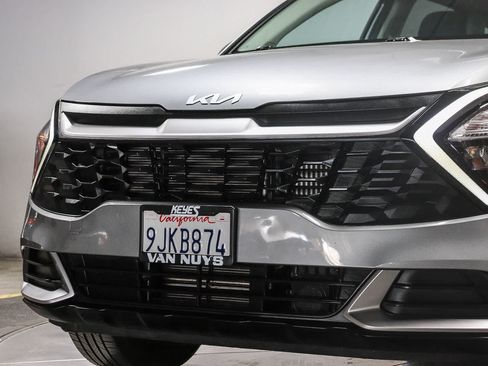 Used 2023 Kia Sportage LX AWD/4WD image 8