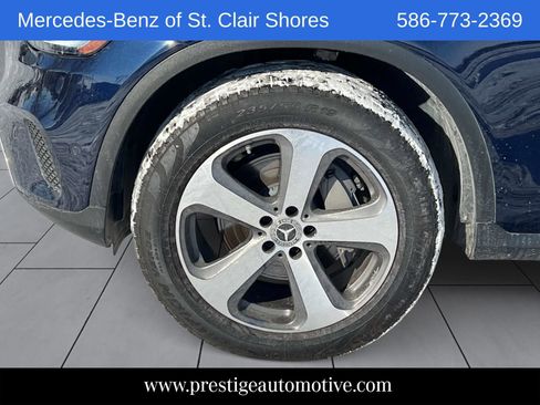 Used 2022 Mercedes-Benz GLC 300 4MATIC image 10