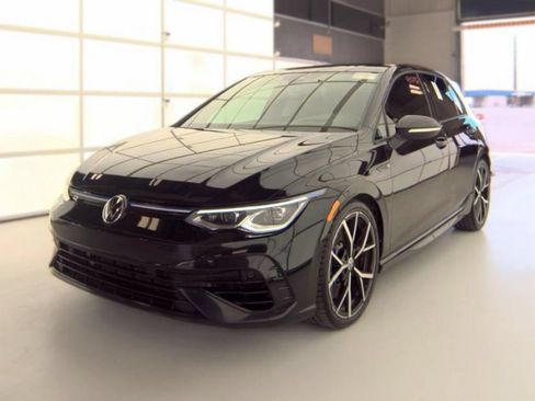 Used 2024 Volkswagen Golf R AWD/4WD image 2
