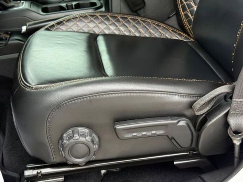 Used 2021 Jeep Wrangler Unlimited Sahara image 27