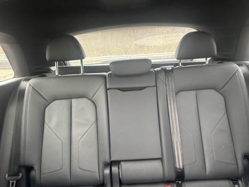 Used 2025 Audi Q3 2.0T Premium image 14