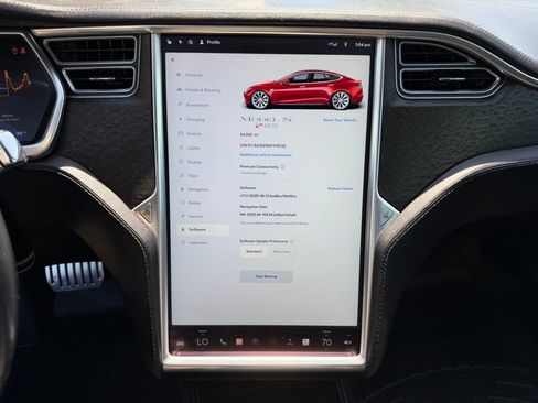 Used 2013 Tesla Model S Performance RWD image 22