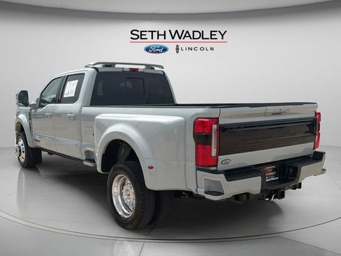 Used 2026 Ford F450 Platinum w/ FX4 Off-Road Package AWD/4WD image 5