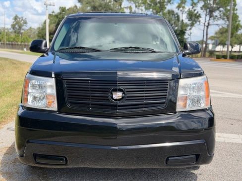 Used 2002 Cadillac Escalade AWD image 8