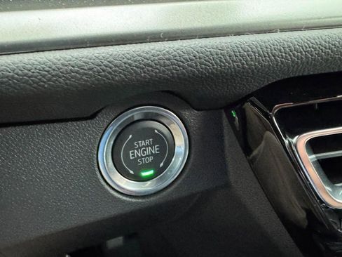 New 2026 Chevrolet Traverse LT image 18