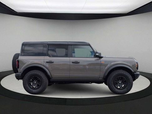 Used 2025 Ford Bronco Badlands AWD/4WD image 9